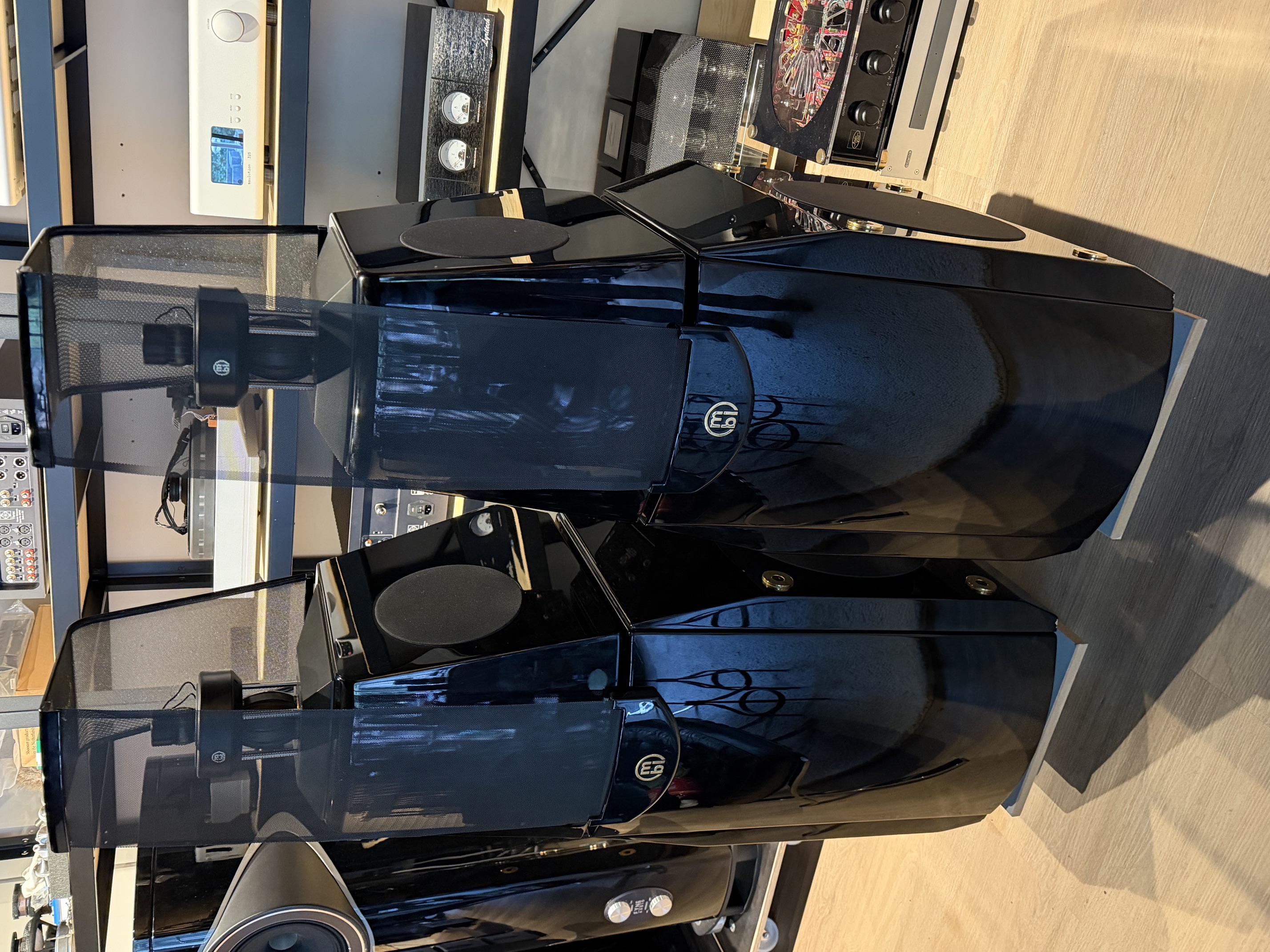 MBL 111f — main photo