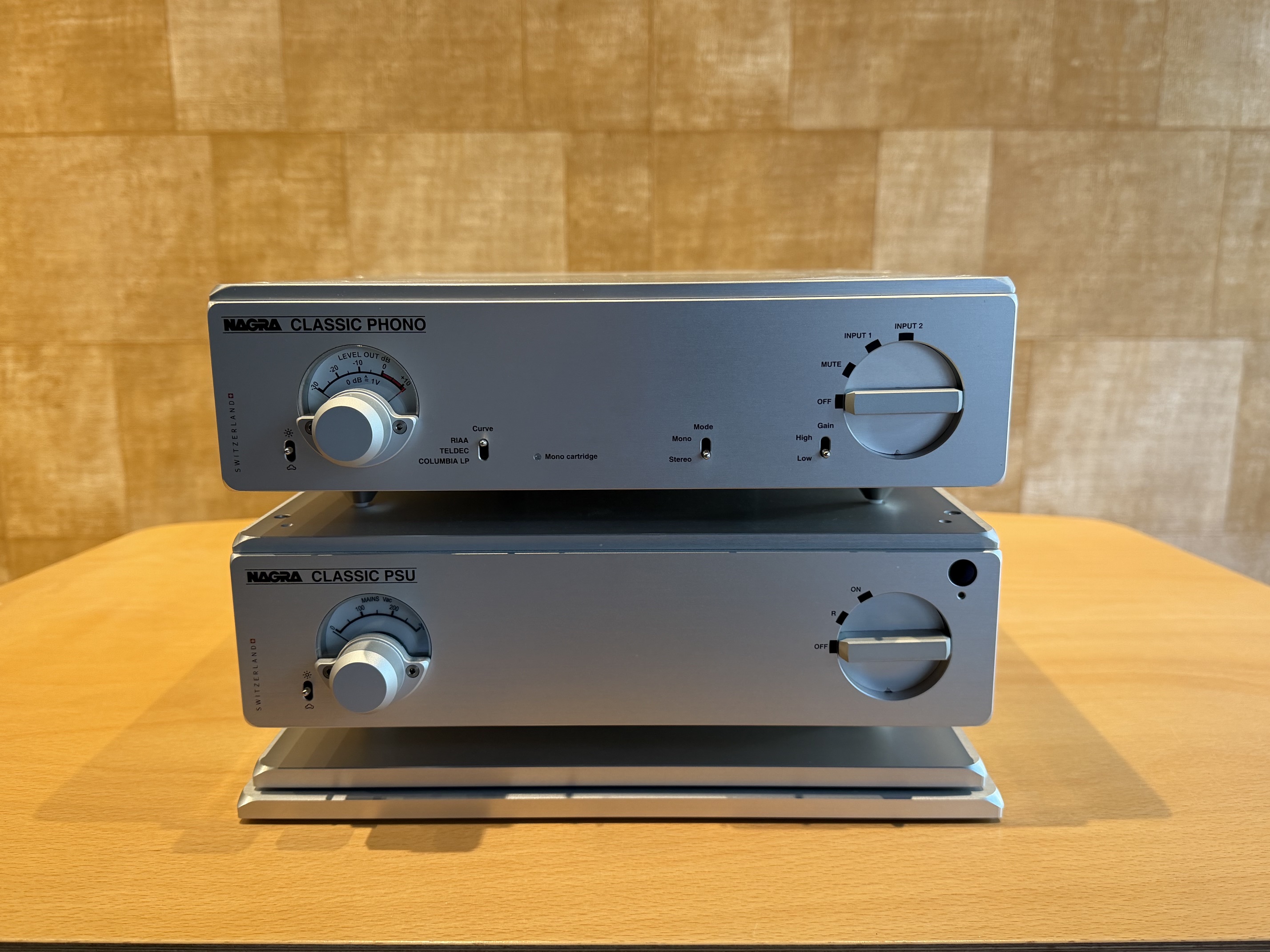 Nagra Classic Phono met Classic PSU en VFS — hoofdfoto