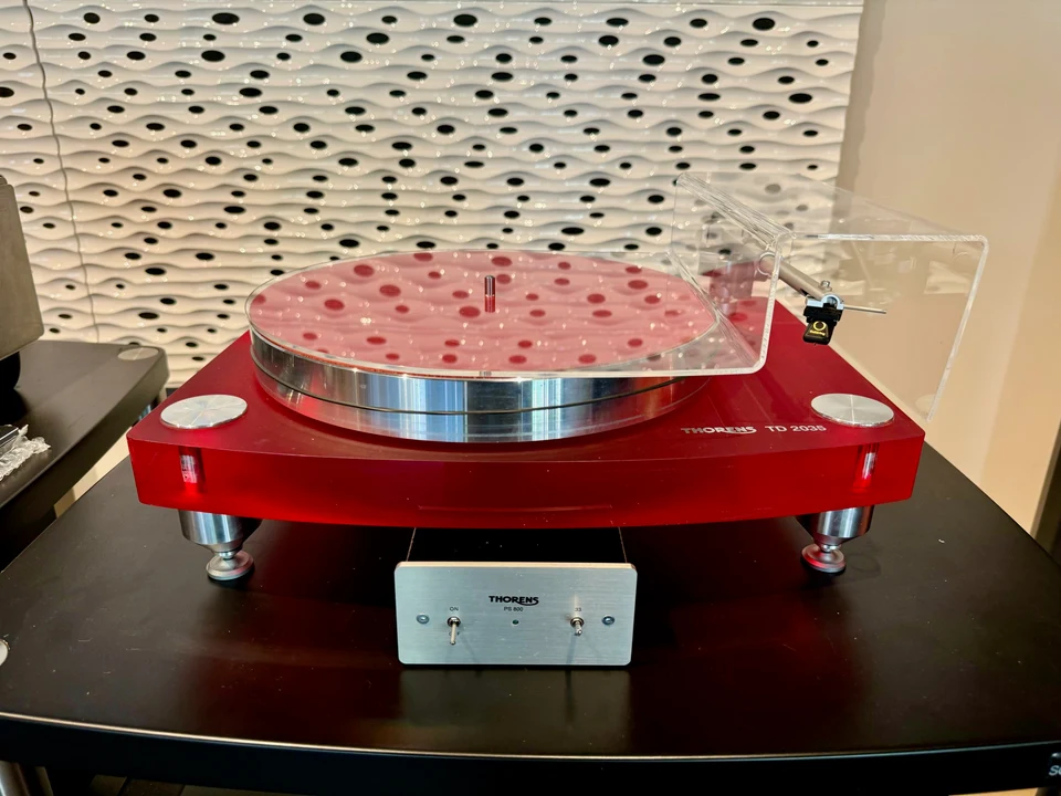 Thorens TD 2035 — hoofdfoto