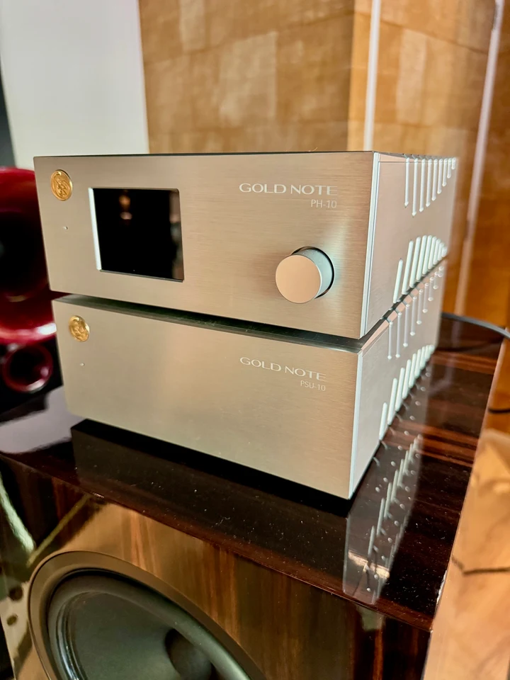 Goldnote PH-10 en PSU-10 phono stage — hoofdfoto