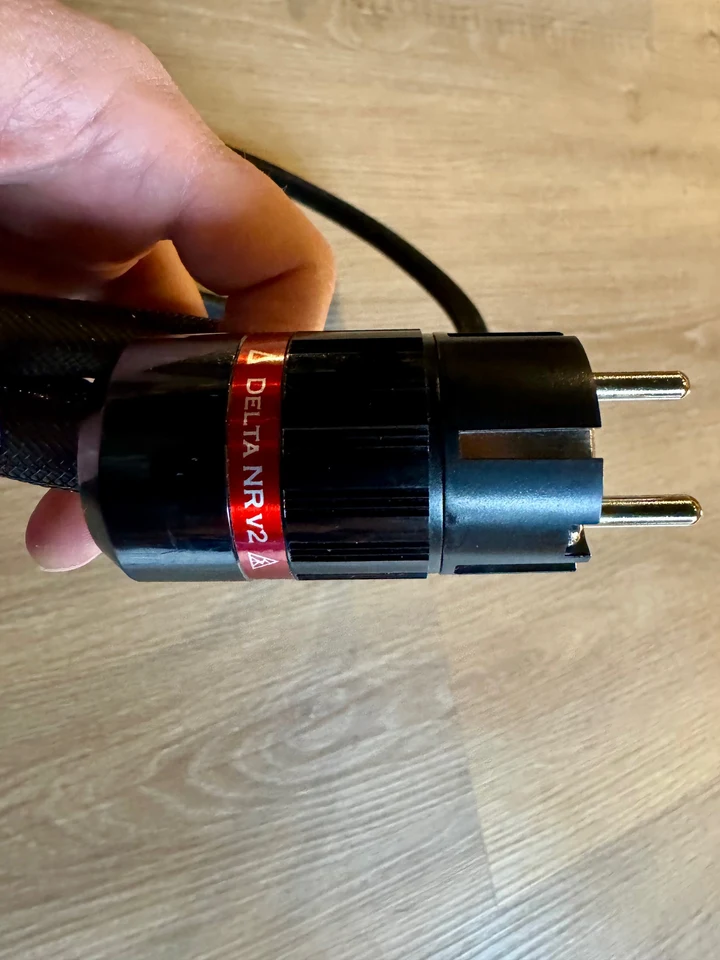 Shunyata Delta NR V2 netsnoer — hoofdfoto