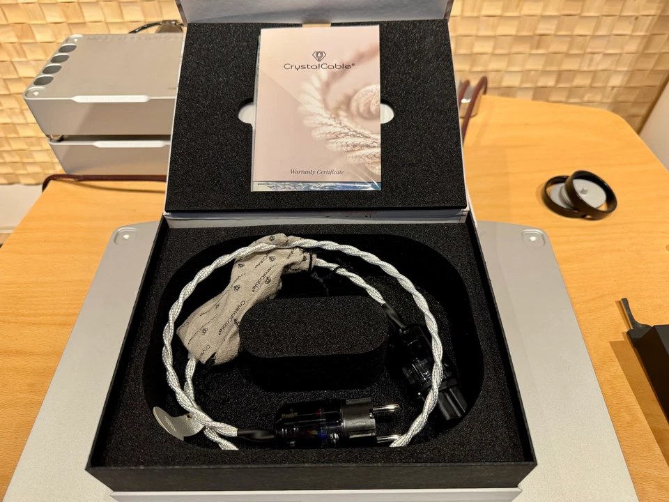 Crystal Cable Art Monet netsnoer — hoofdfoto