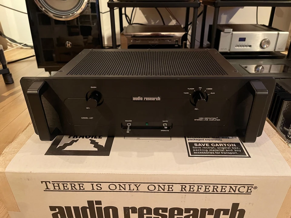 Audio Research LS7 — hoofdfoto