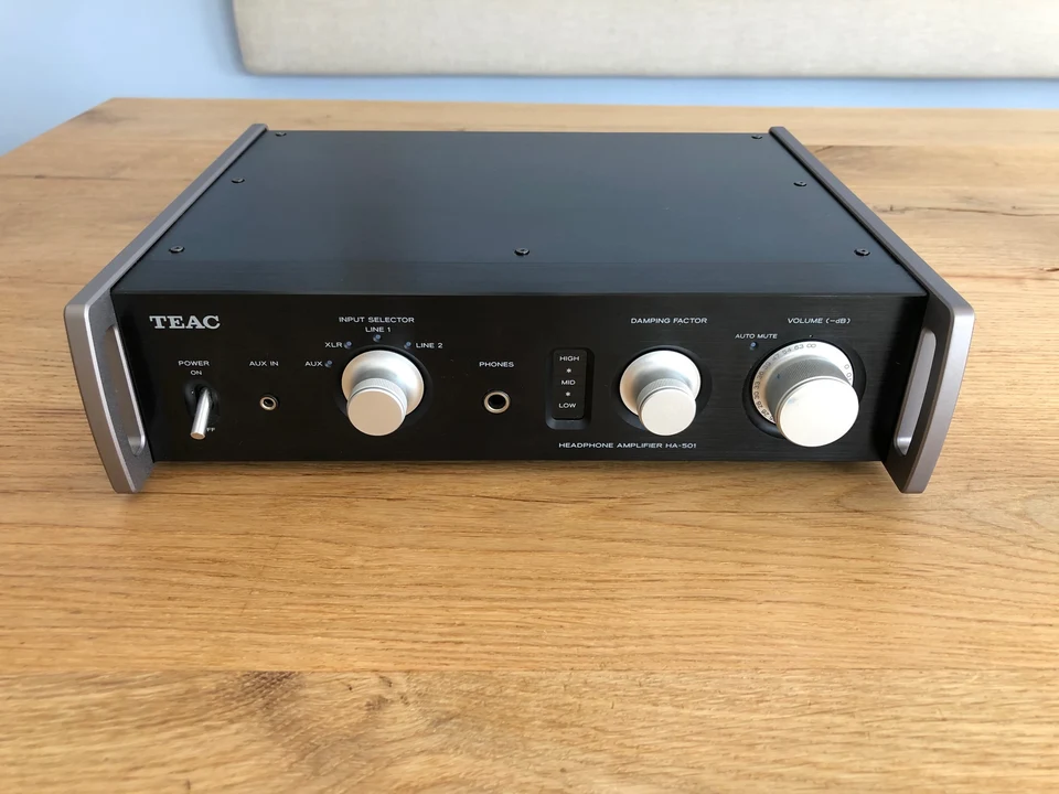 Teac HA-501 — hoofdfoto