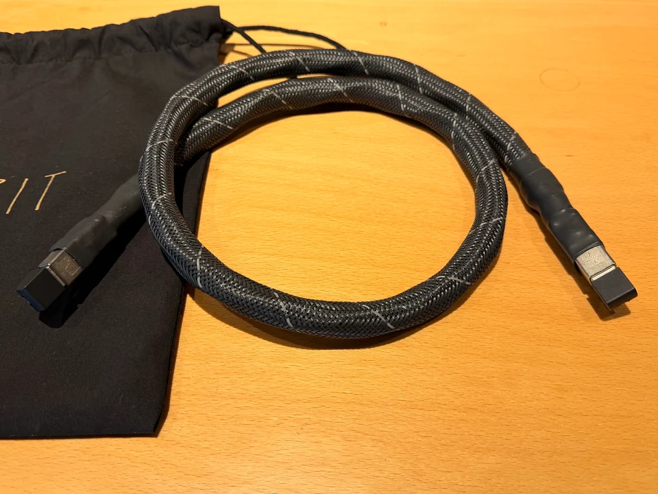 Esprit Lumina netwerk kabel