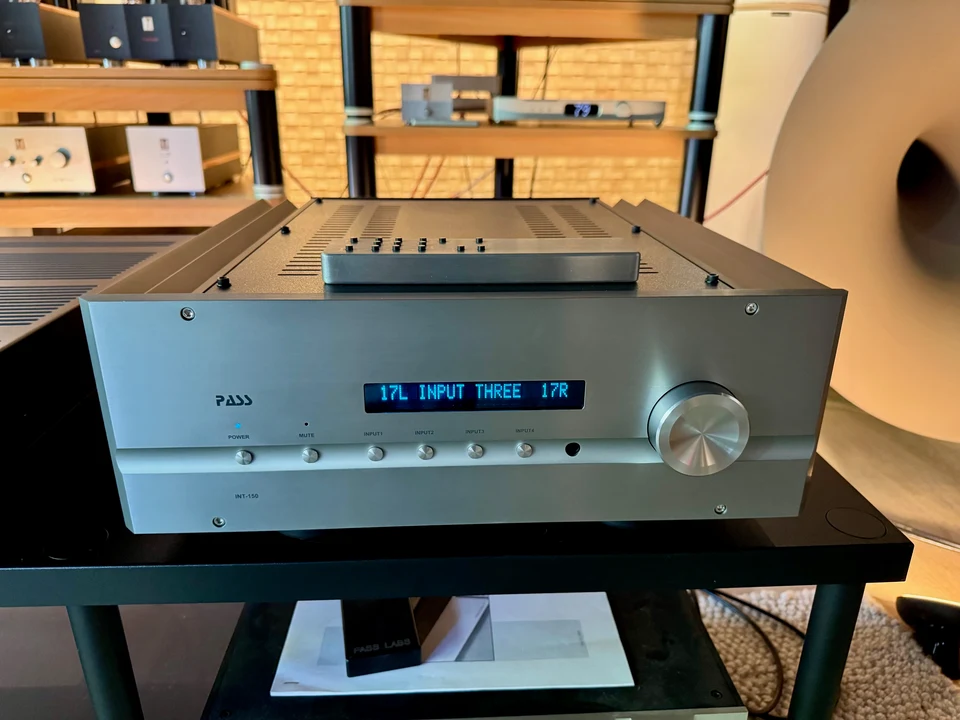 Pass Labs Int150 — hoofdfoto