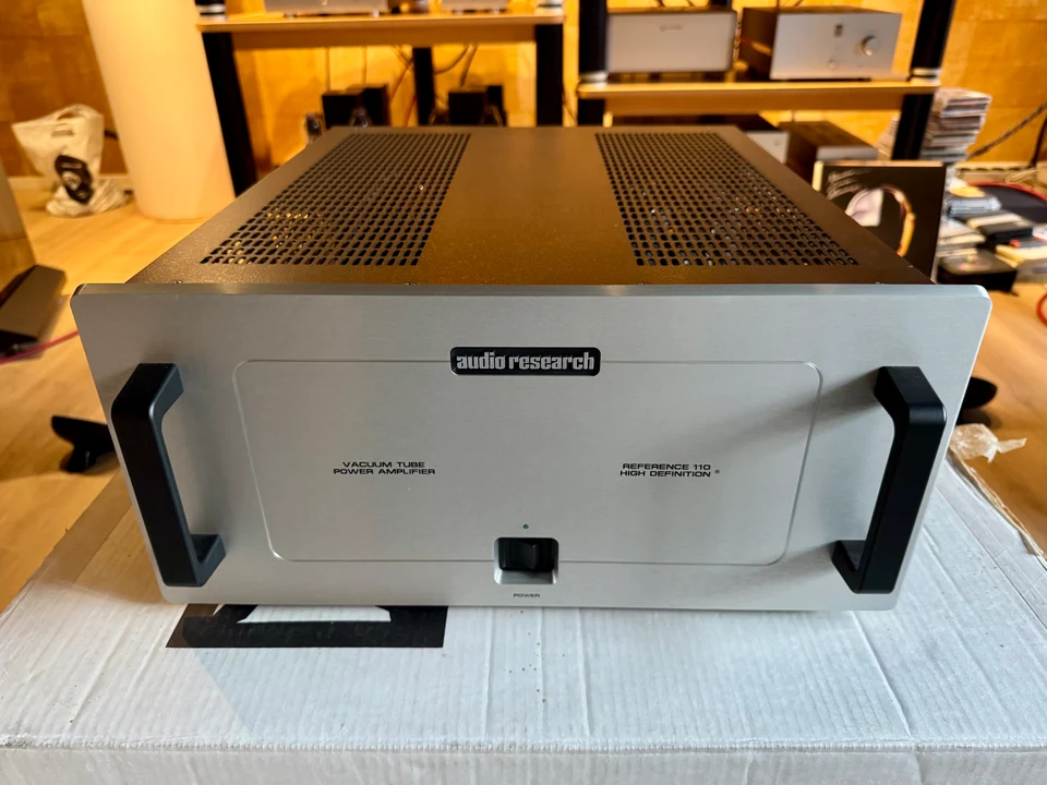 Audio Research ref 110 - stereo buizen eindversterker — hoofdfoto
