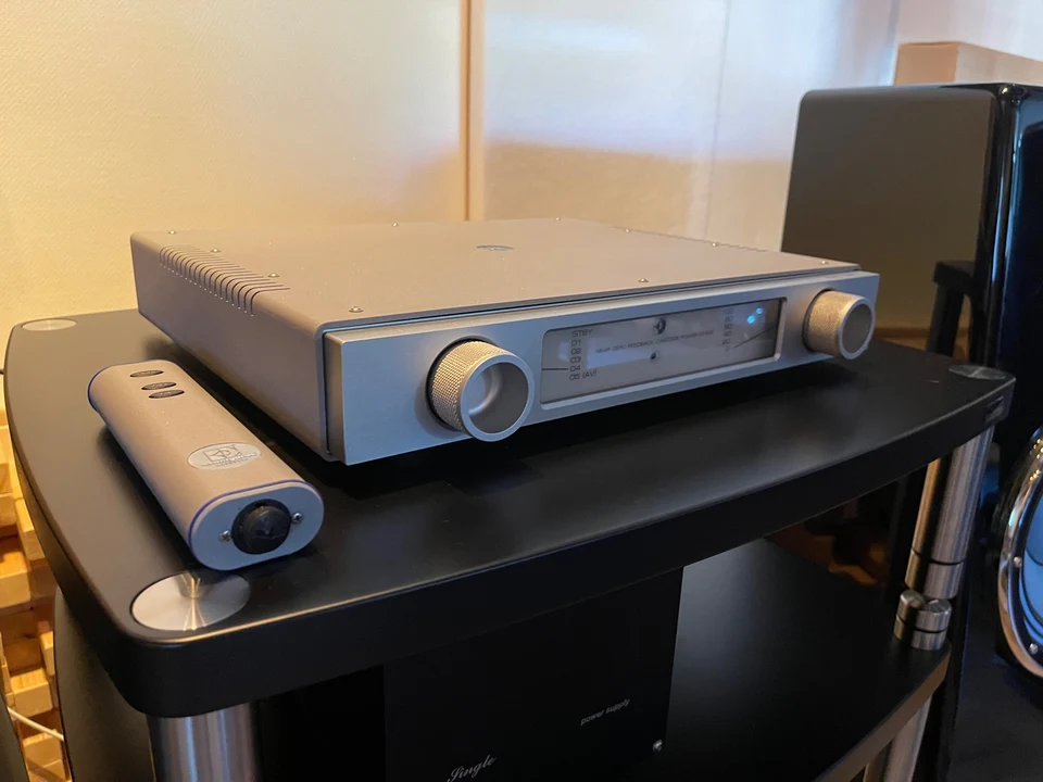 Avantgarde Acoustic Model Three - geintegreerde versterker — hoofdfoto
