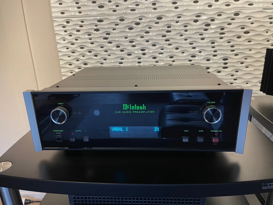 McIntosh C49 — hoofdfoto