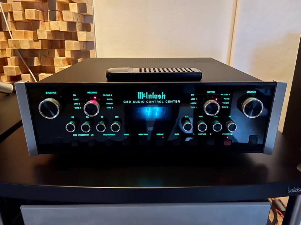 McIntosh C42 — hoofdfoto