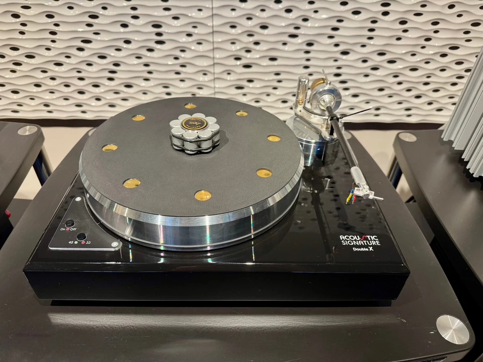 Acoustic Signature Double X — hoofdfoto